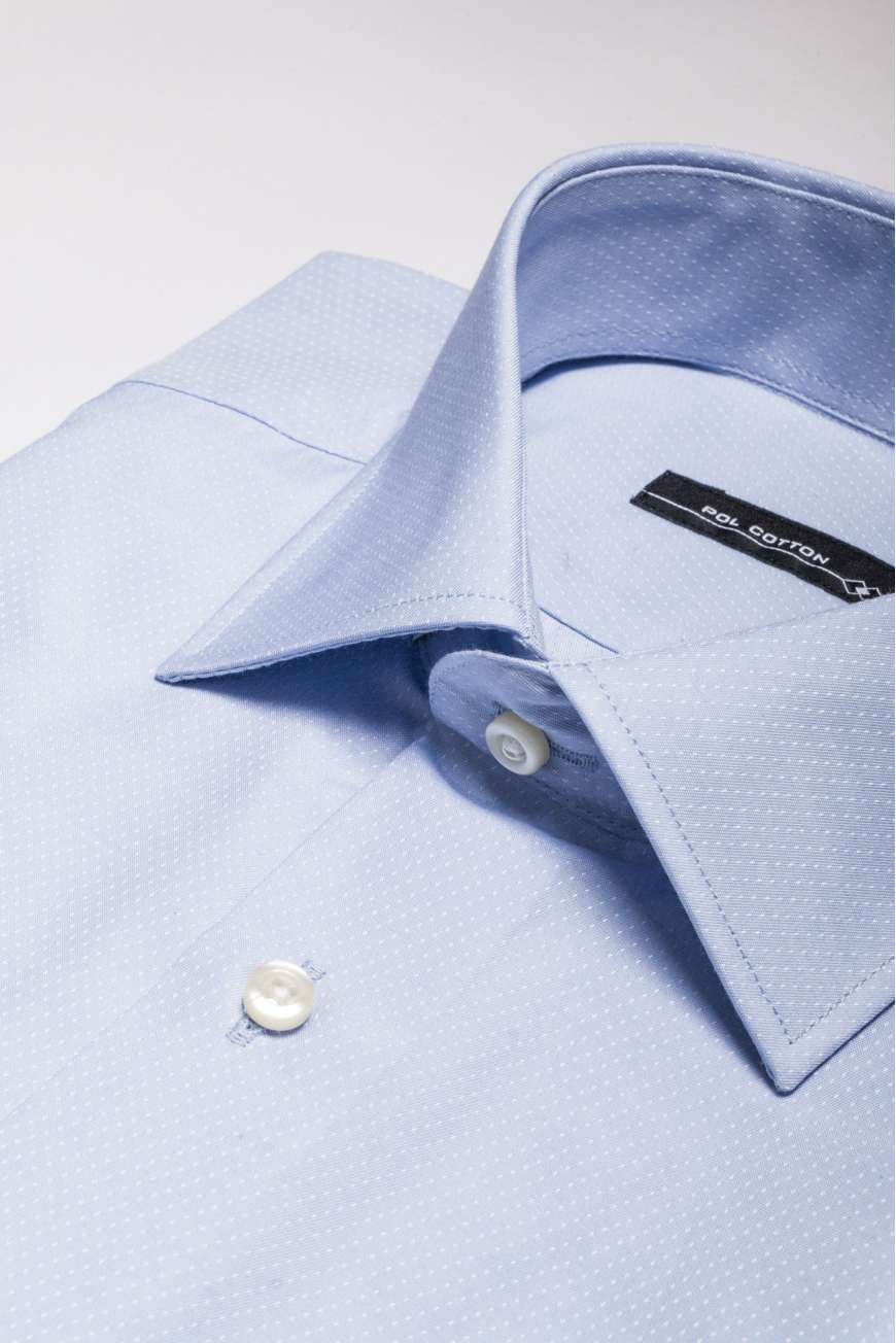 Camisa vestir puño y cuello clásico semientallada microdibujo azul
