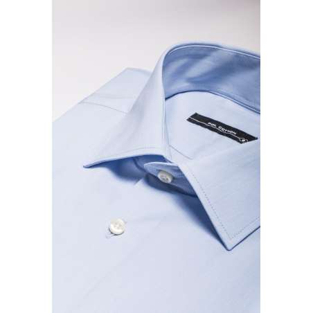 Camisa cuello clásico puño doble Confort Line azul claro