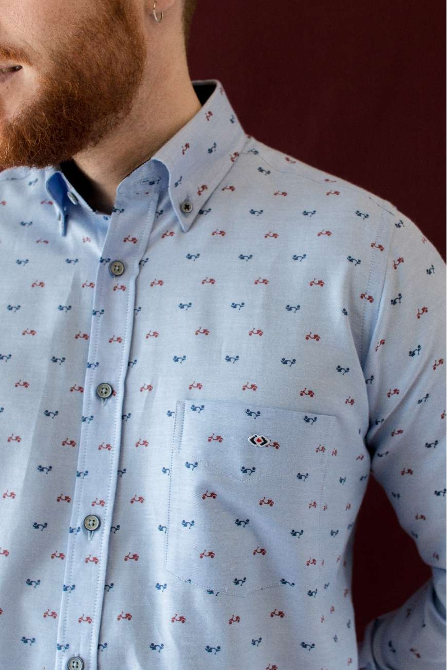 Camisa button down vespas azul Camisa button down vespas azul