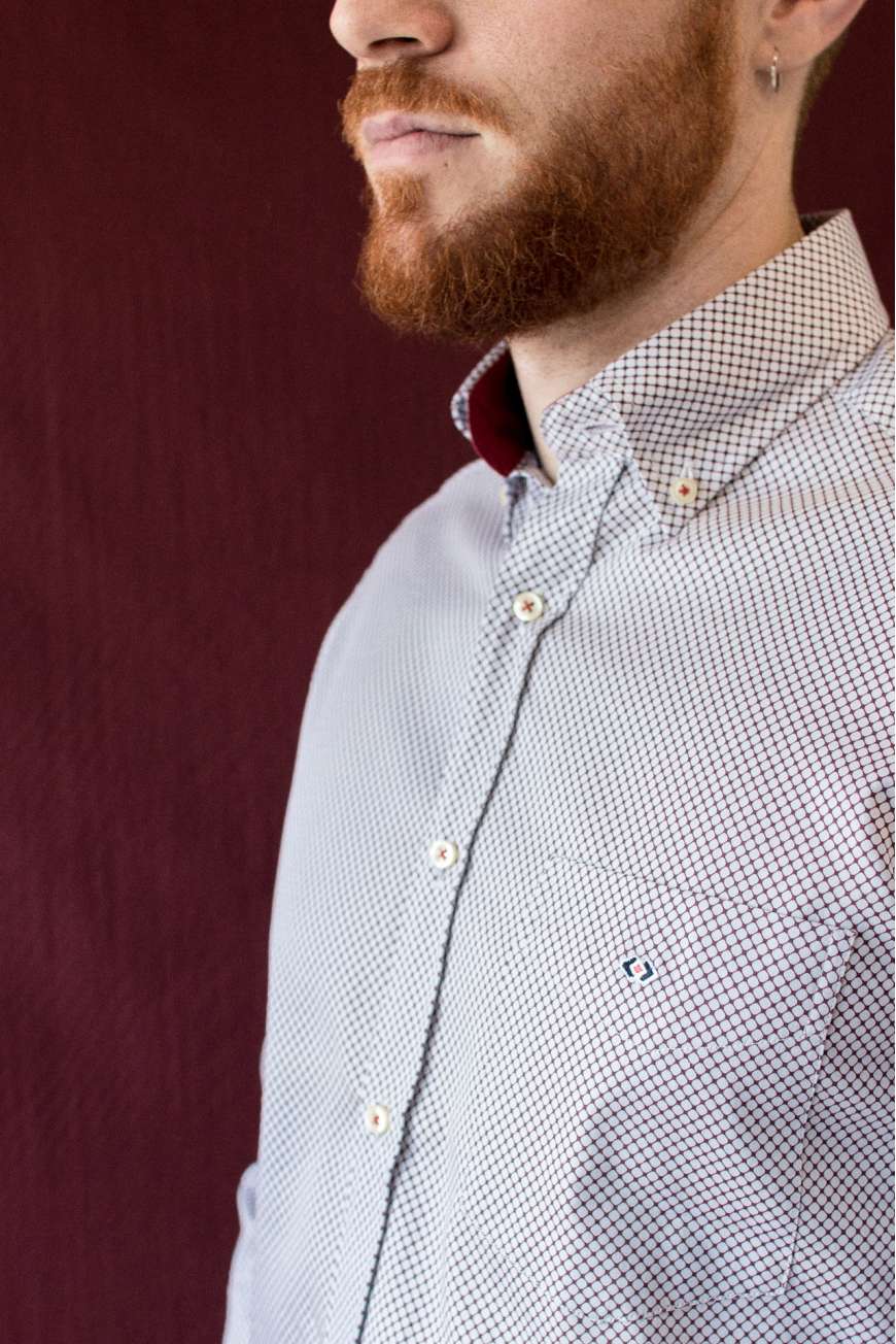 Camisa estampado geométrico granate Camisa estampado geométrico granate